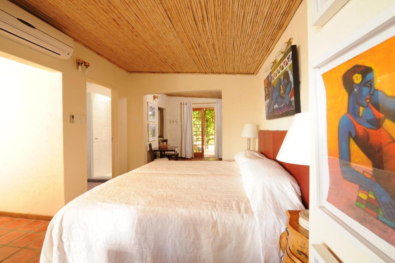 Amberg Country Estate Guest House Paarl Bagian luar foto