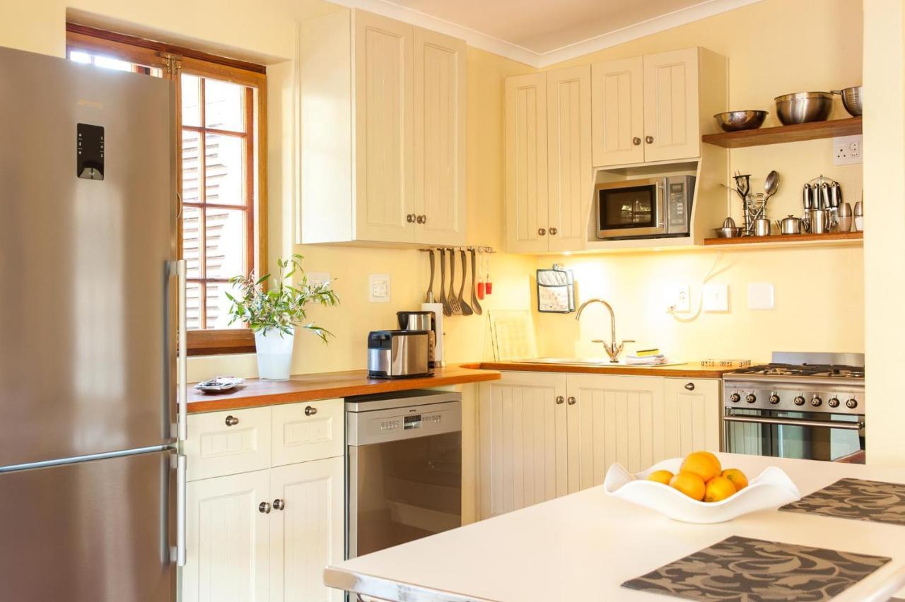 Amberg Country Estate Guest House Paarl Bagian luar foto