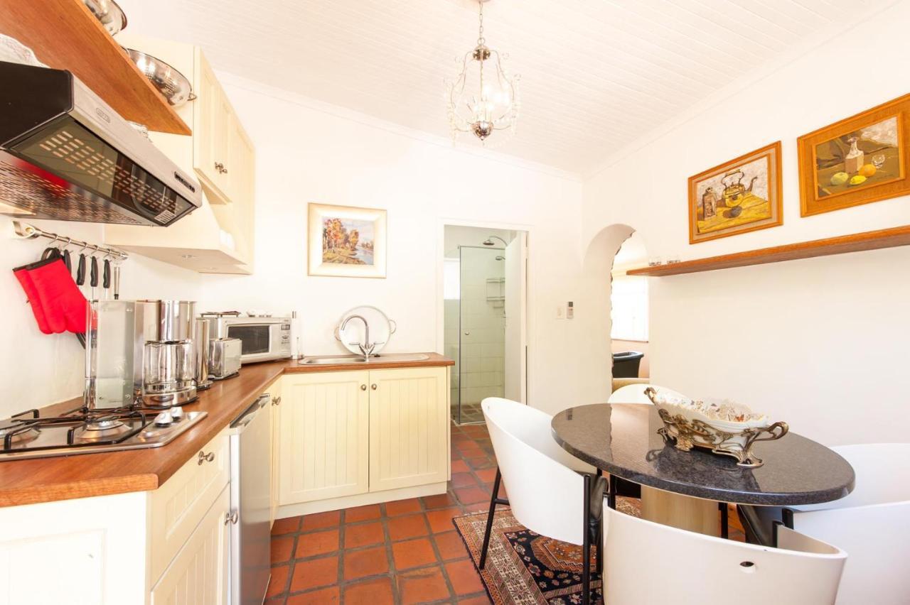 Amberg Country Estate Guest House Paarl Bagian luar foto